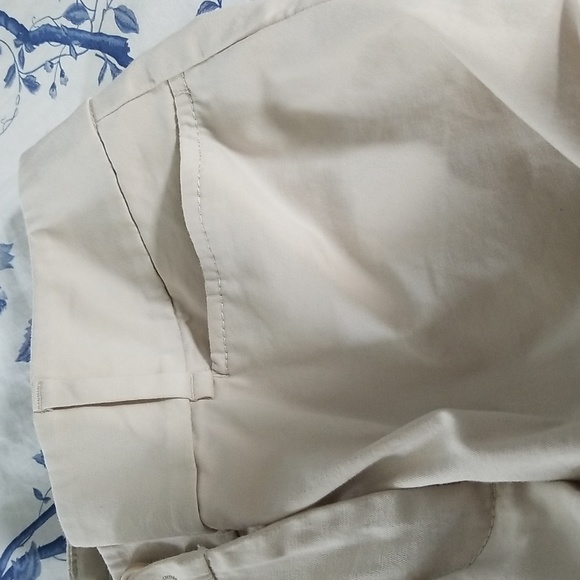 LOFT original crop beige tan khaki pants sz 6P - Picture 5 of 6